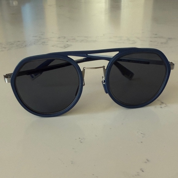 Fendi Round Aviator Sunglasses Blue and Silver Color Unisex - Picture 7 of 15